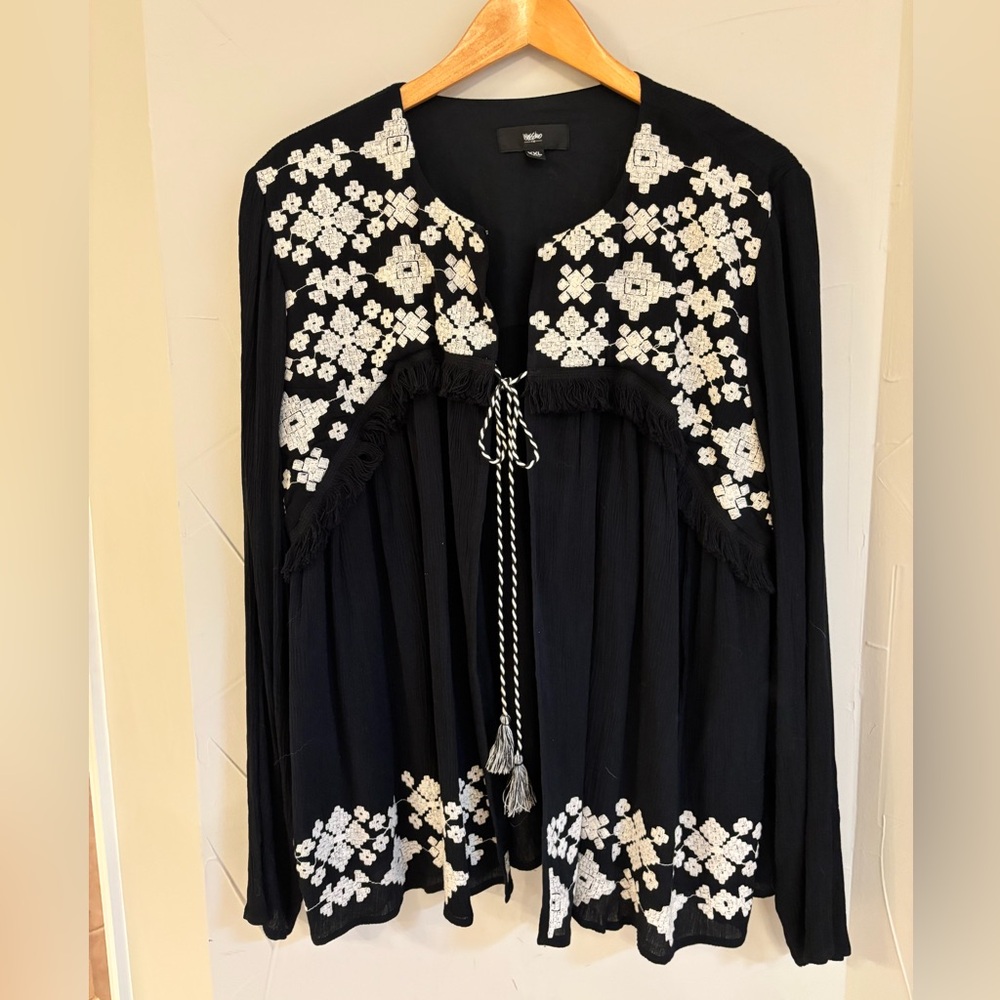 Mossimo - Black Lightweight Jacket with White Embroidered Geometric Pattern